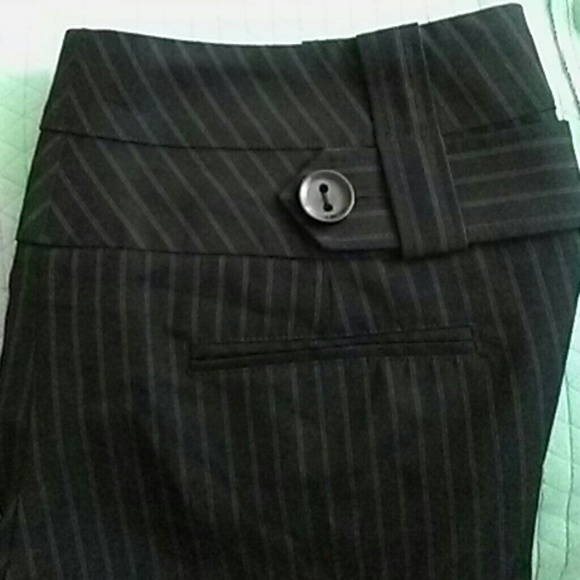 🎃Arden B dressy shorts🎃 - Picture 7 of 8